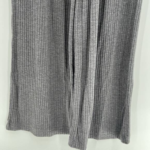 Vici Gray Ribbed Jumpsuit Long Sleeves Button Collared Stretch Gray Size XL NWOT - Picture 3 of 8